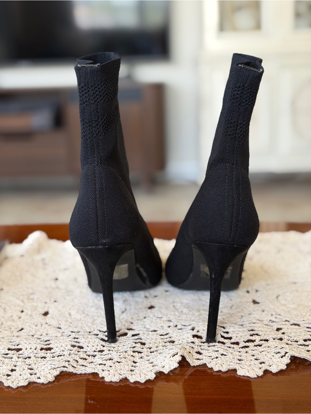 Steve Madden Black Knit Sock Ankle Booties with Pointed Toe - Picture 5 of 8